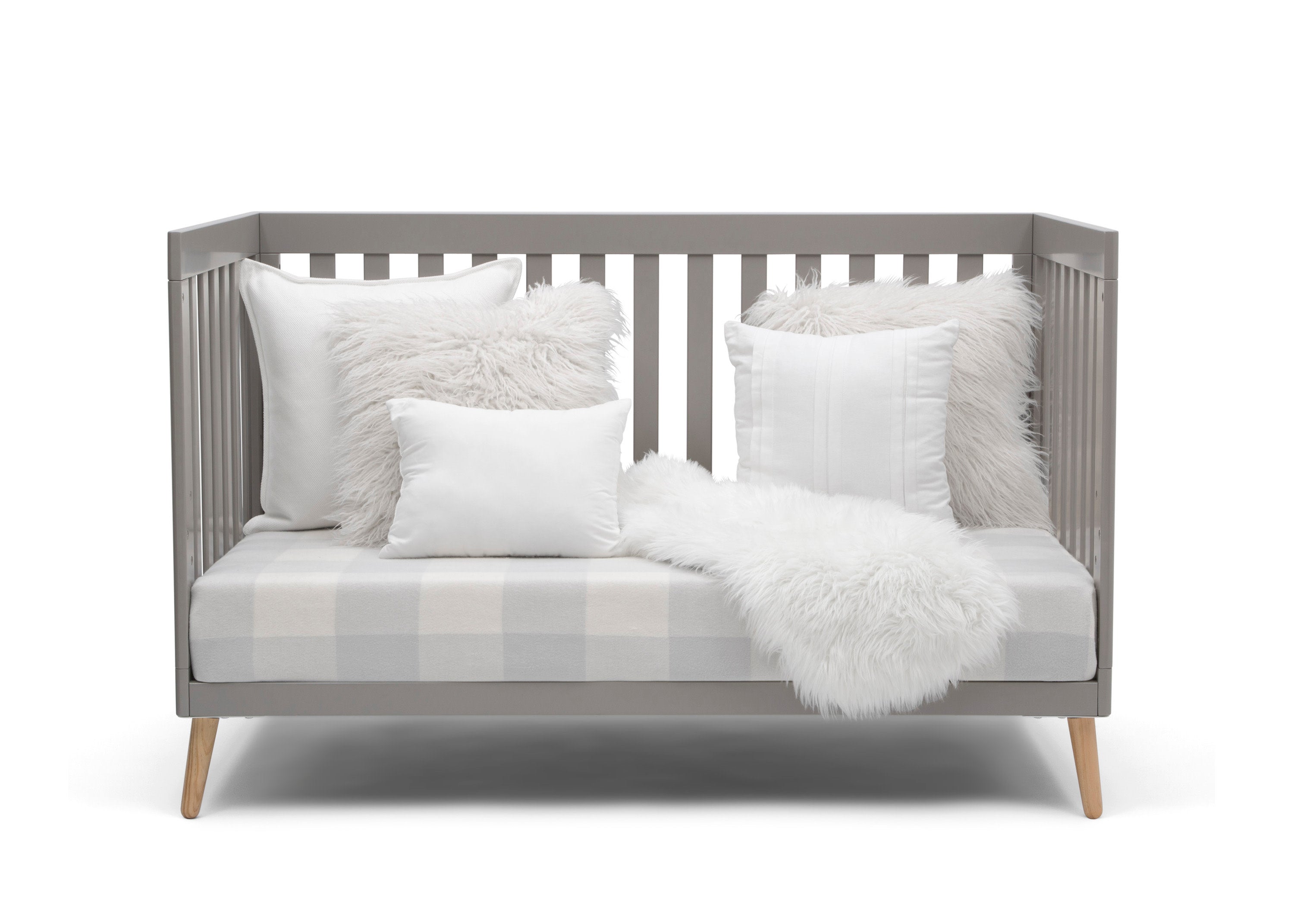 Essex 4-in-1 Convertible Crib
