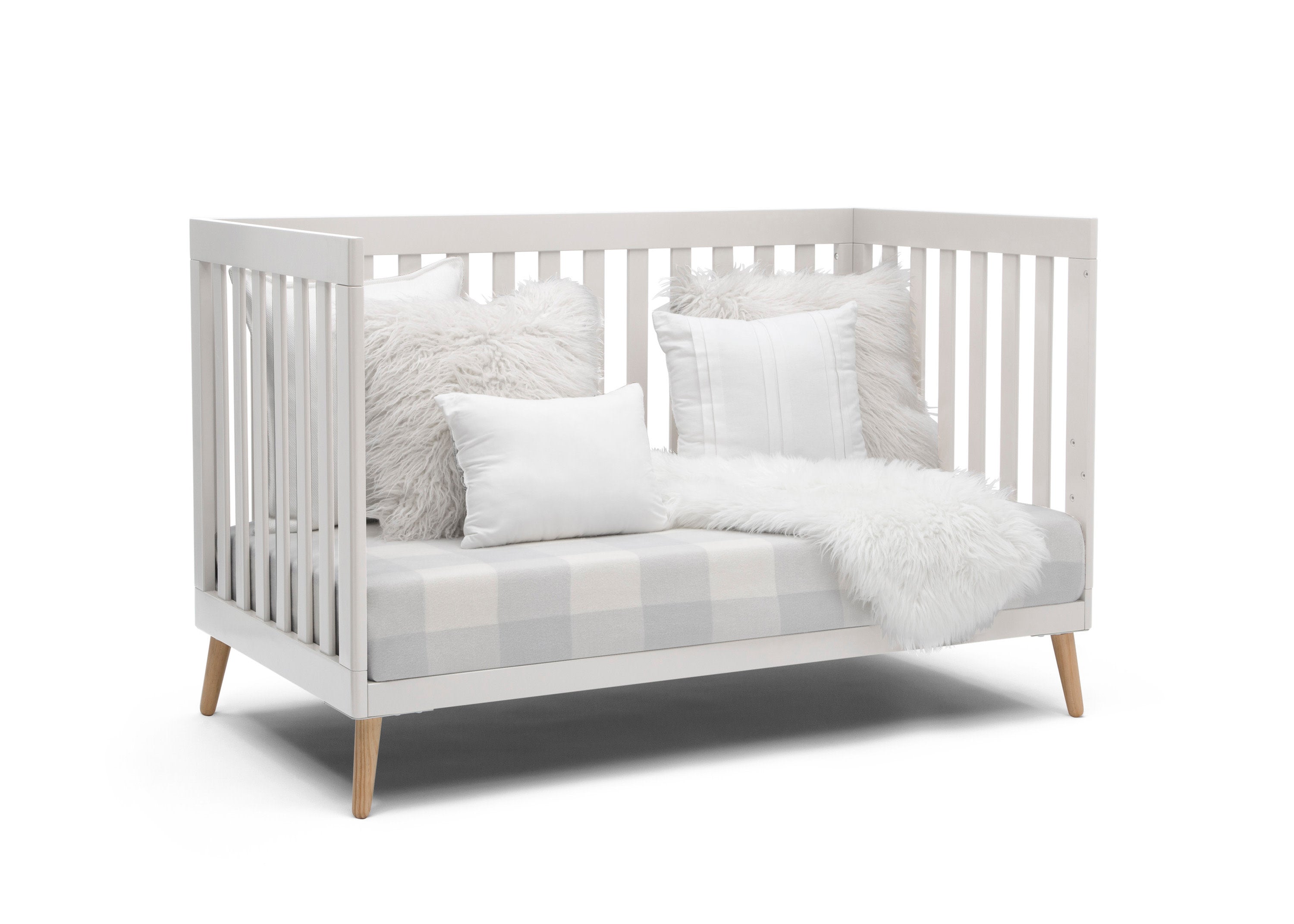 Essex 4-in-1 Convertible Crib