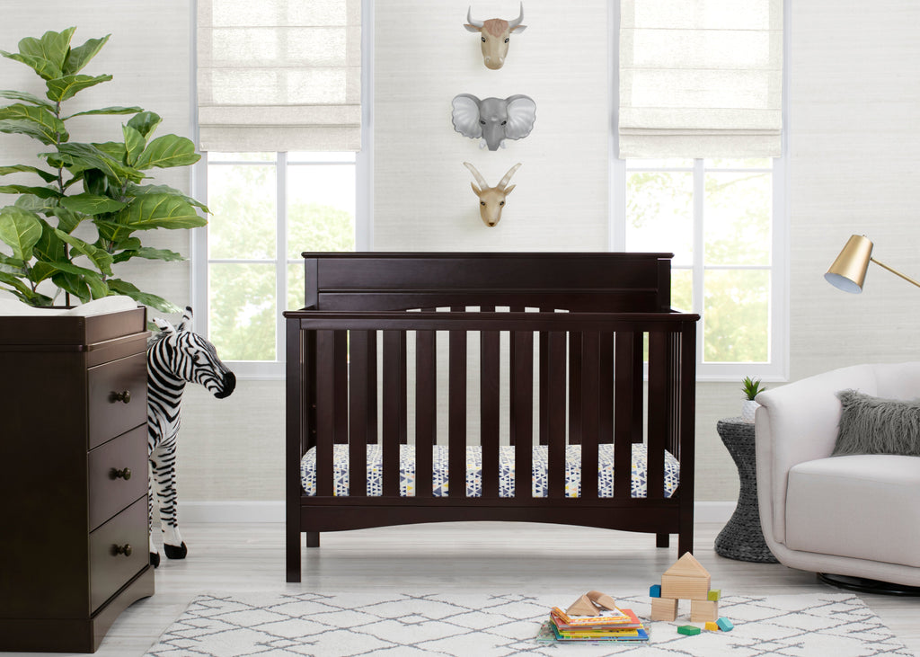 Skylar 4-in-1 Convertible Crib