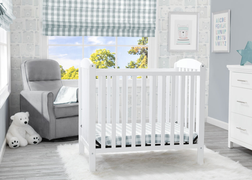 Sprout Mini Crib with Mattress