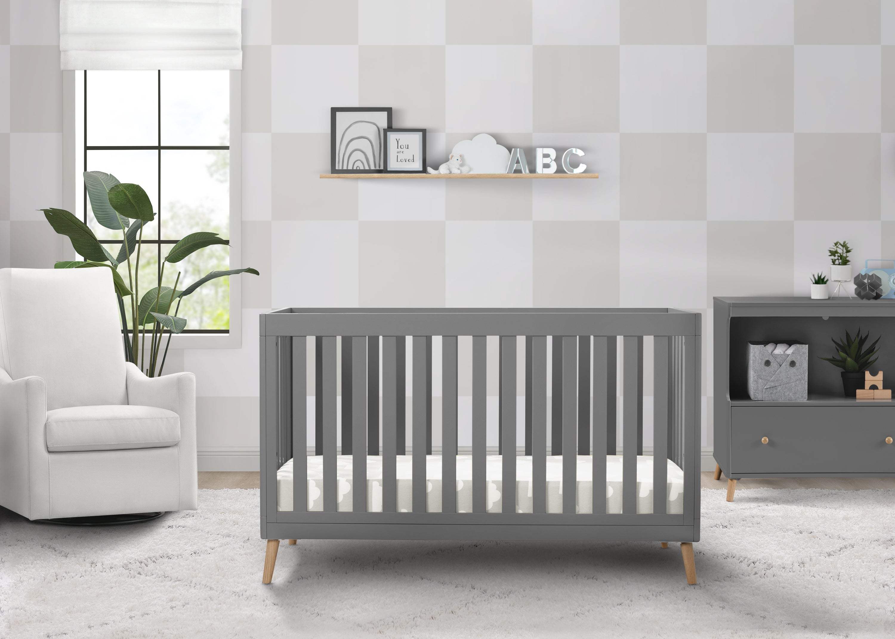 Essex 4-in-1 Convertible Crib