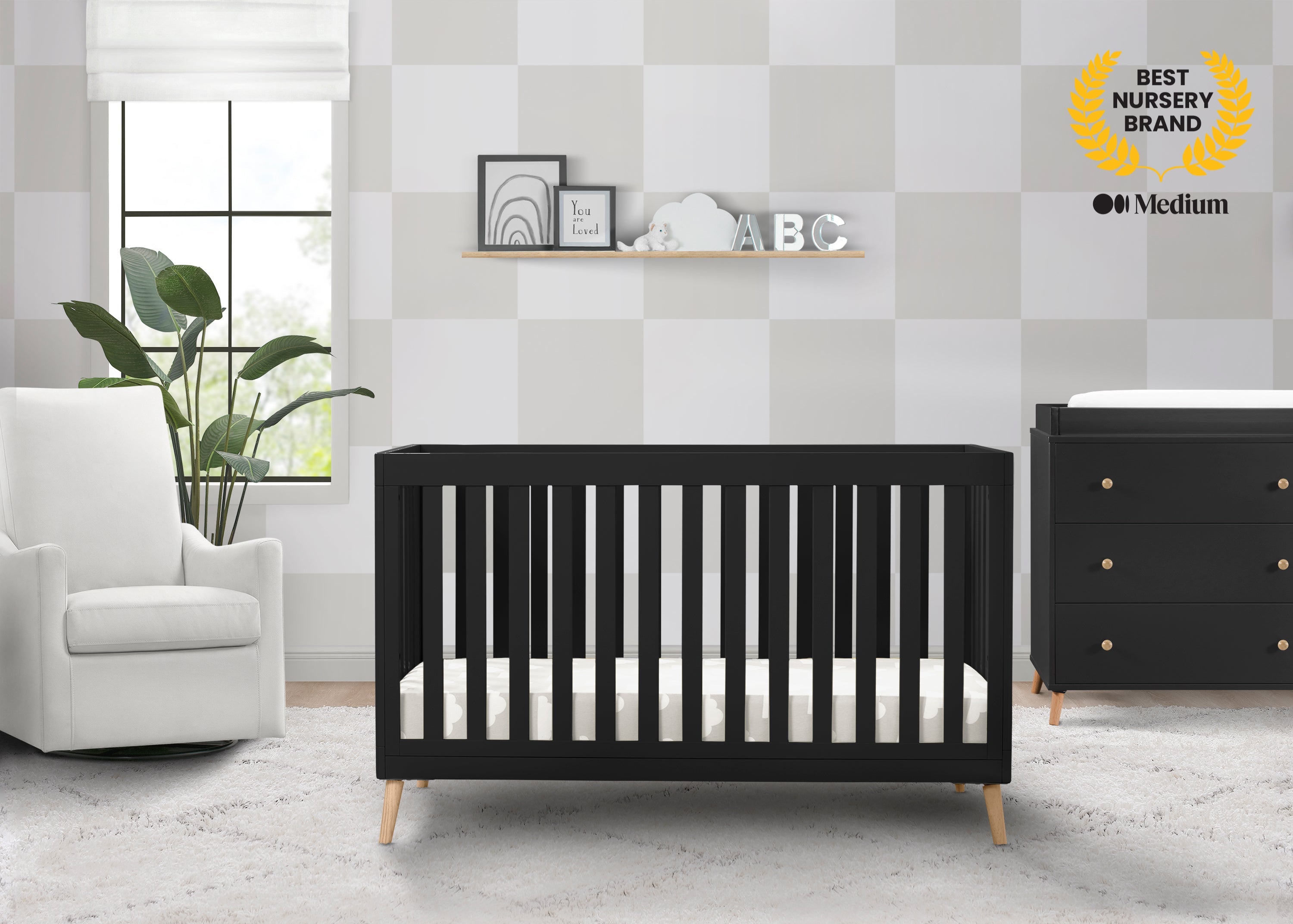 Essex 4-in-1 Convertible Crib